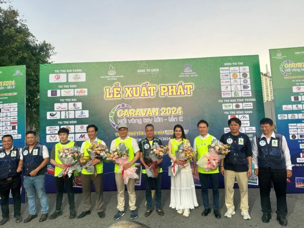 GOLDEN LAND VÀ HÀNH TRÌNH “CHIA SẺ YÊU THƯƠNG”